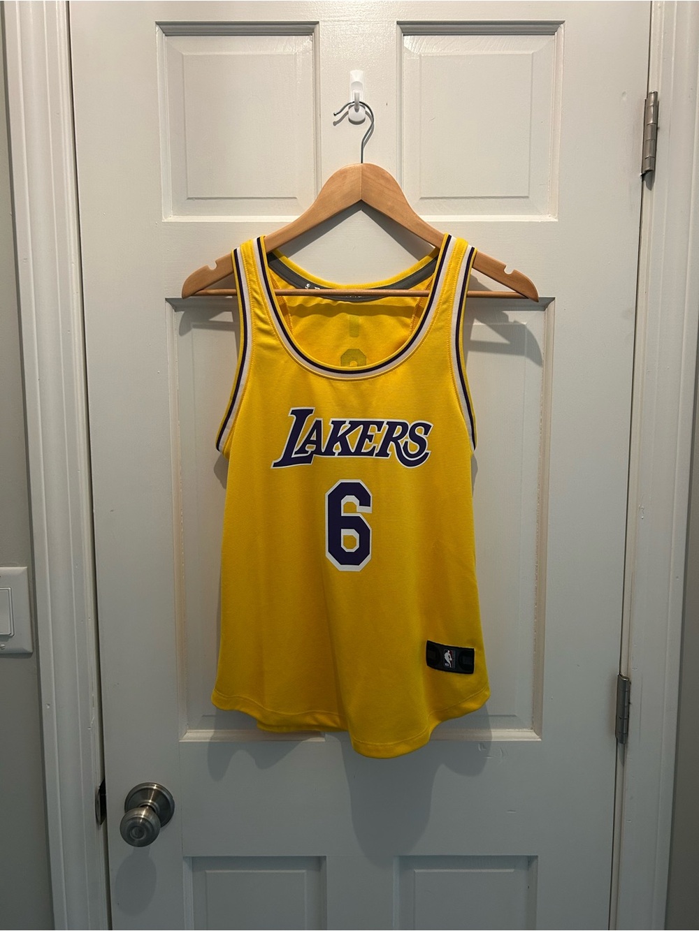Fanatics Yellow Lakers Basketball Jersey #6